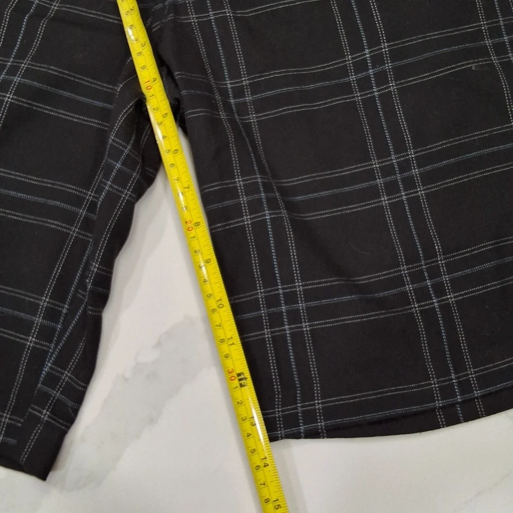 No Fear Vintage Mens Y2K Black Plaid Knee Length Streetwear Shorts - Picture 7 of 8